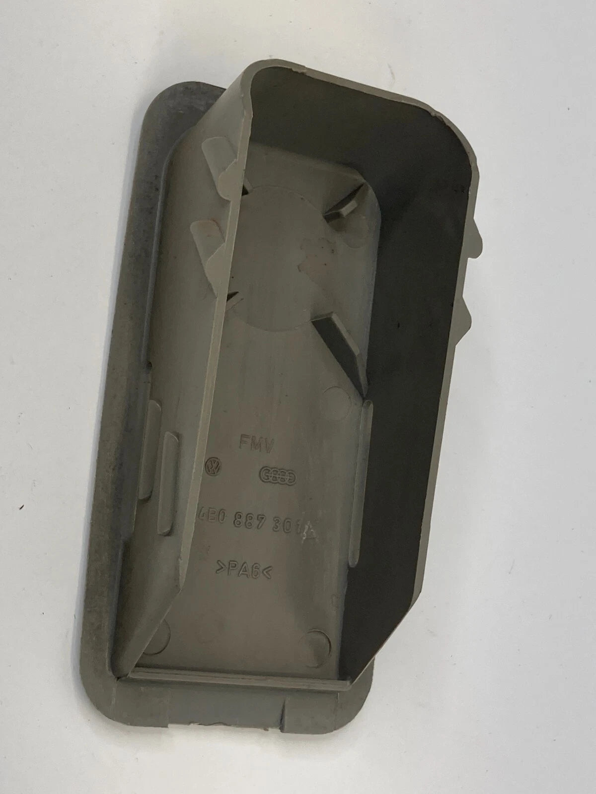 2005-2011 AUDI A6 QUATTRO REAR CHILD SEAT ANCHOR HOOK COVER TRIM 4B0887301 OEM