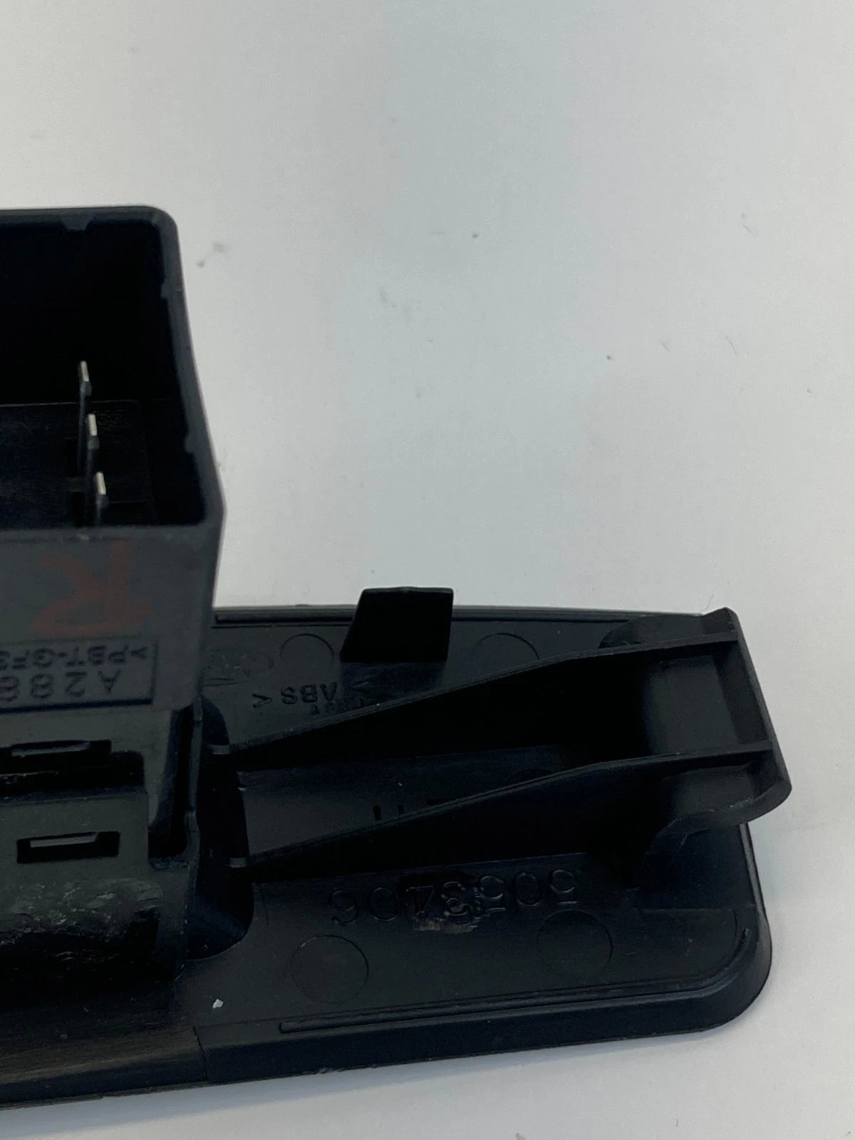 2013-2019 FORD TAURUS POLICE INTERCEPTOR SEDAN REAR LEFT POWER WINDOW SWITCH