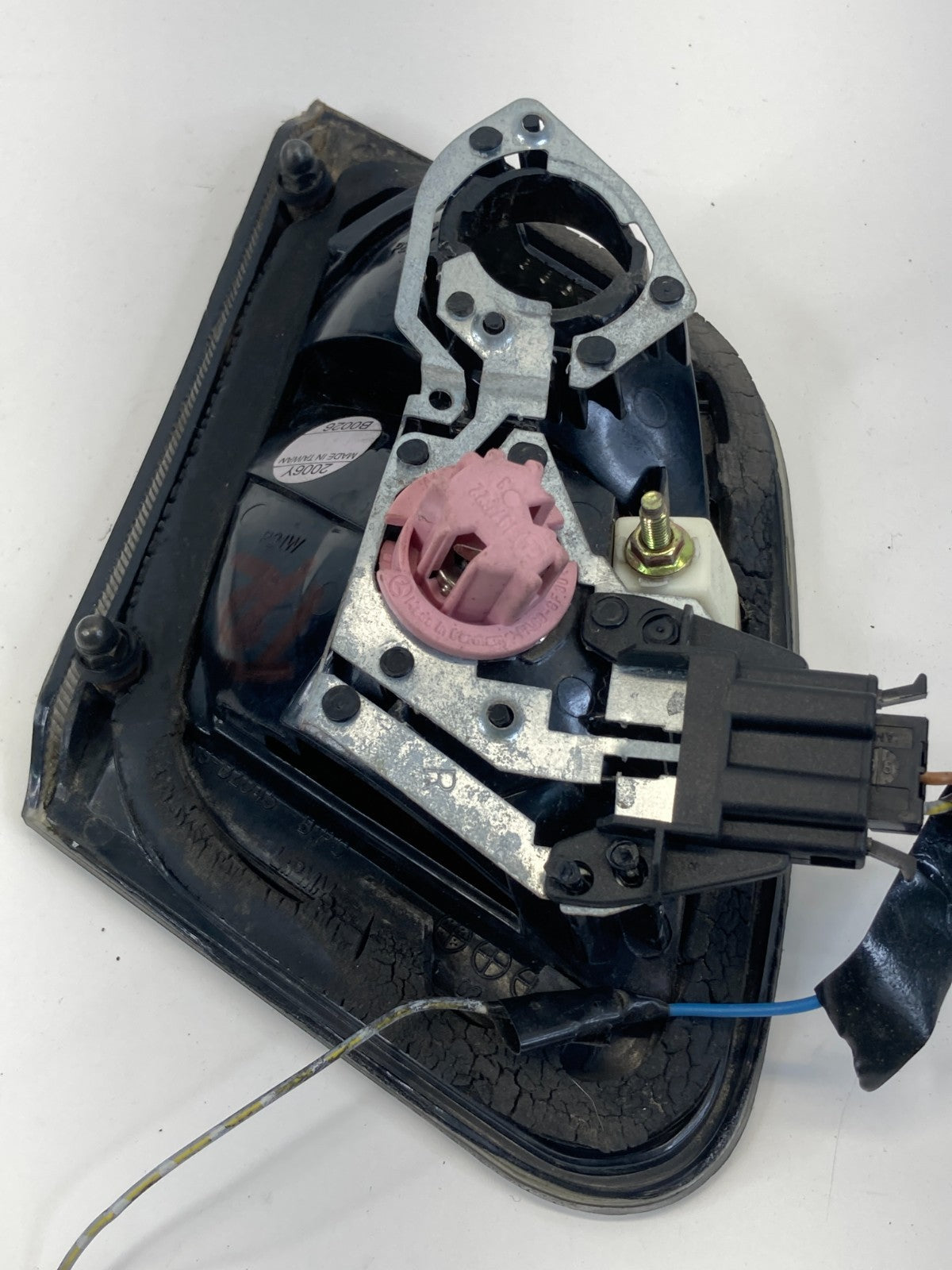 1998-2002 Mercedes-Benz E430 Rear Right Inner Tail Light Taillight Aftermarket