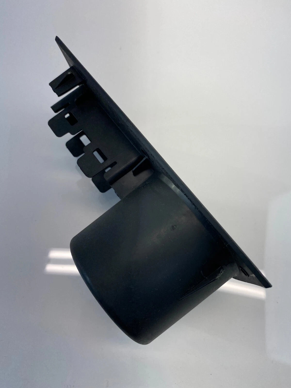 2009-2012 CHEVROLET TRAVERSE REAR LEFT SIDE WINDOW SWITCH BEZEL COVER 20817819