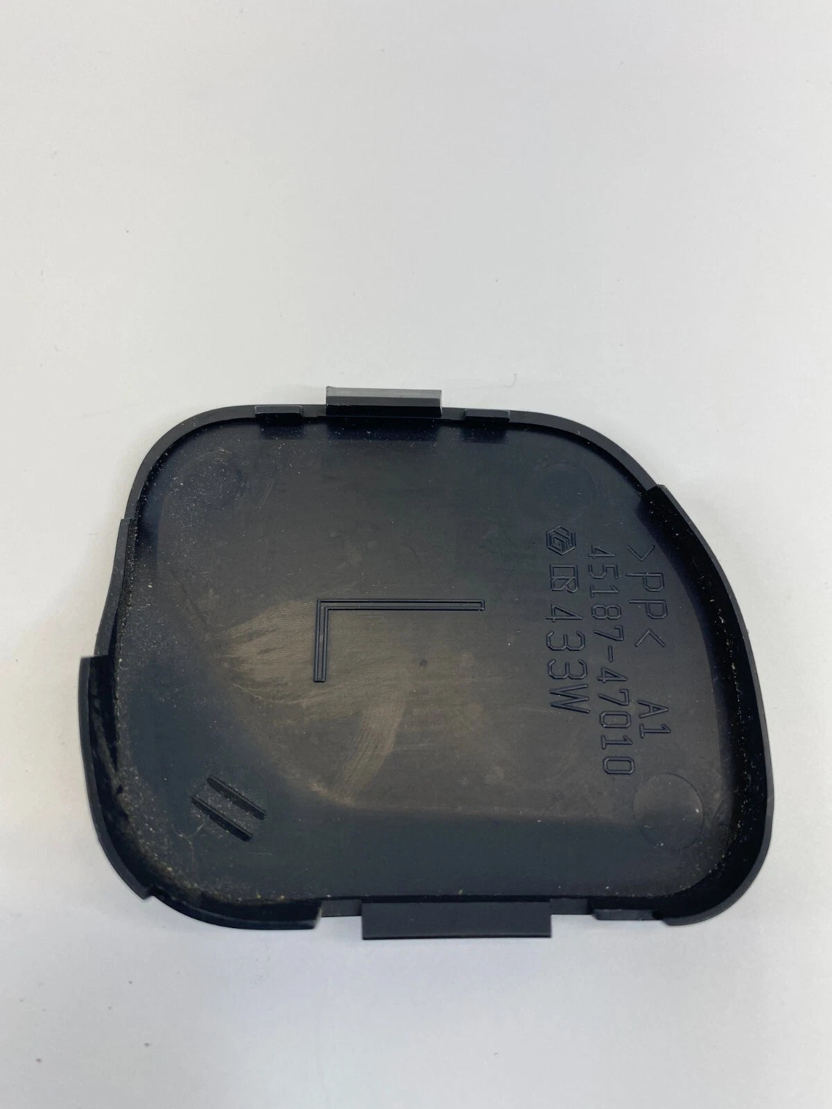 2010-2015 TOYOTA PRIUS STEERING WHEEL LEFT LOWER COVER TRIM BEZEL 45187-47010