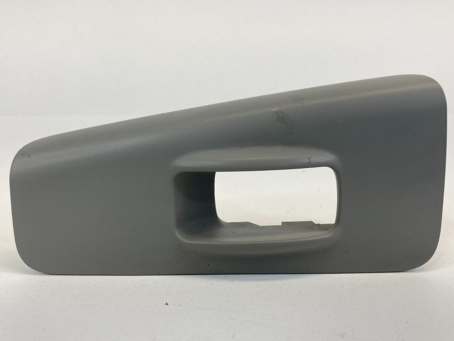 2004-2009 Kia Spectra Rear Left Inner Door Window Switch Cover Bezel 93580-2F00