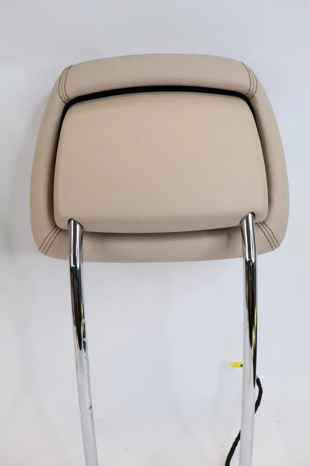 14-16 MERCEDES-BENZ E350 E250 FRONT LEFT & RIGHT SEAT HEADREST HEAD REST BEIGE
