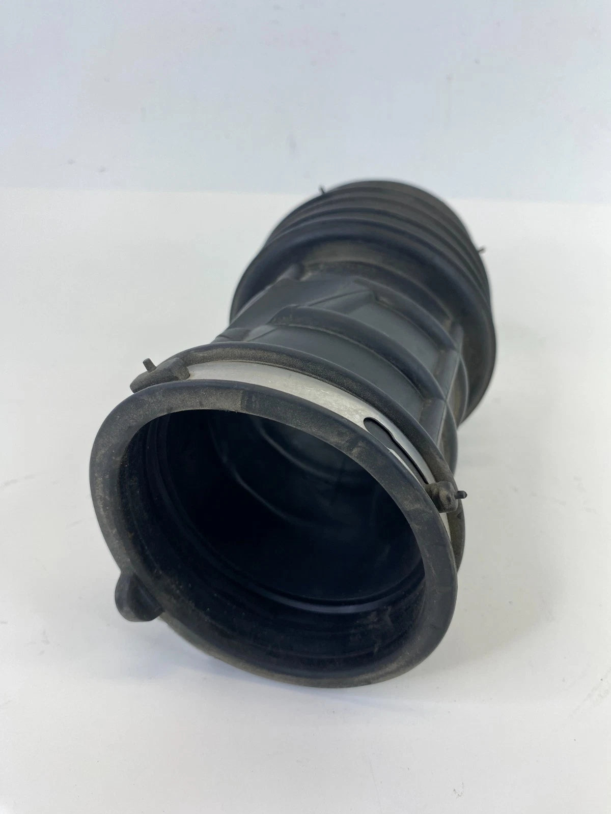 13-19 FORD TAURUS INTERCEPTOR SEDAN 3.5L AIR CLEANER INTAKE HOSE DA83-9F805-DA