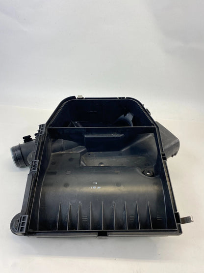 09 10 BMW 535I XDRIVE 3.0L AIR INTAKE CLEANER MUFFLER BOX LOWER 13717556547 OEM