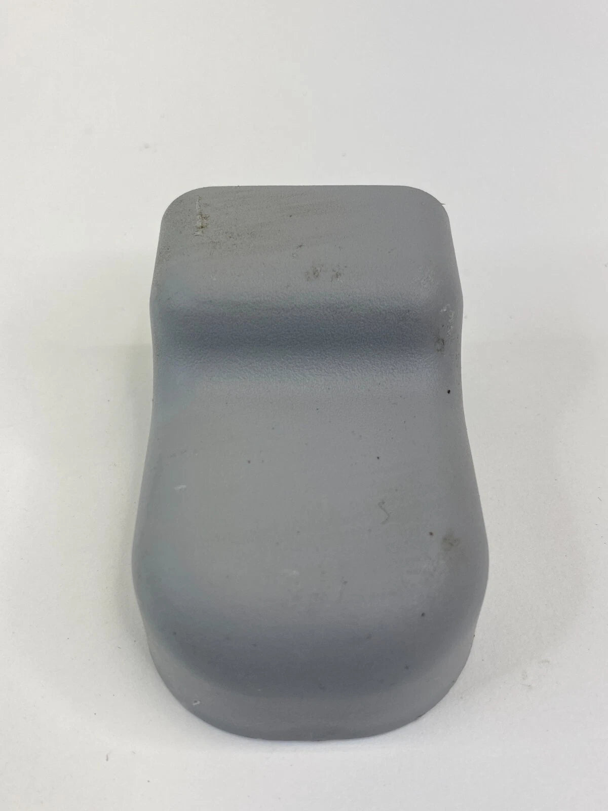 2006-2008 HYUNDAI SONATA SEDAN LEFT INNER SIDE FRONT LEFT SEAT TRACK COVER TRIM