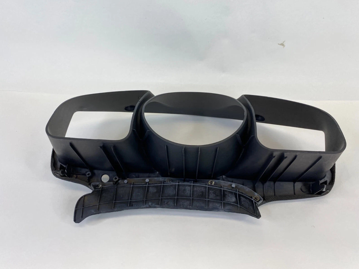 2005-2010 KIA SPORTAGE DASH INSTRUMENT PANEL SPEEDOMETER CLUSTER BEZEL TRIM OEM
