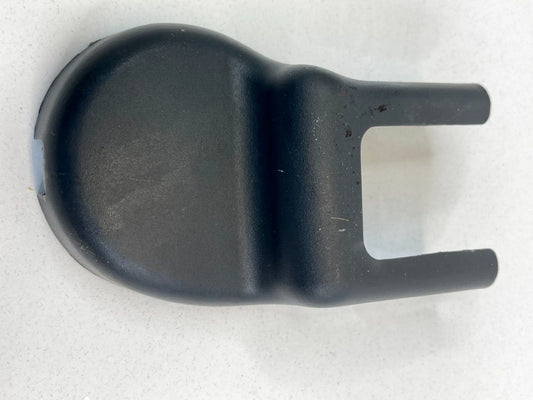 2011-2016 HYUNDAI ELANTRA FRONT RIGHT SIDE TRACK END COVER TRIM 88565-3X000 OEM