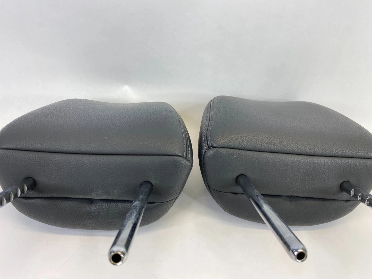 2013-2017 HONDA ACCORD SEDAN FRONT SEAT HEADREST SET LEFT & RIGHT BLACK LEATHER