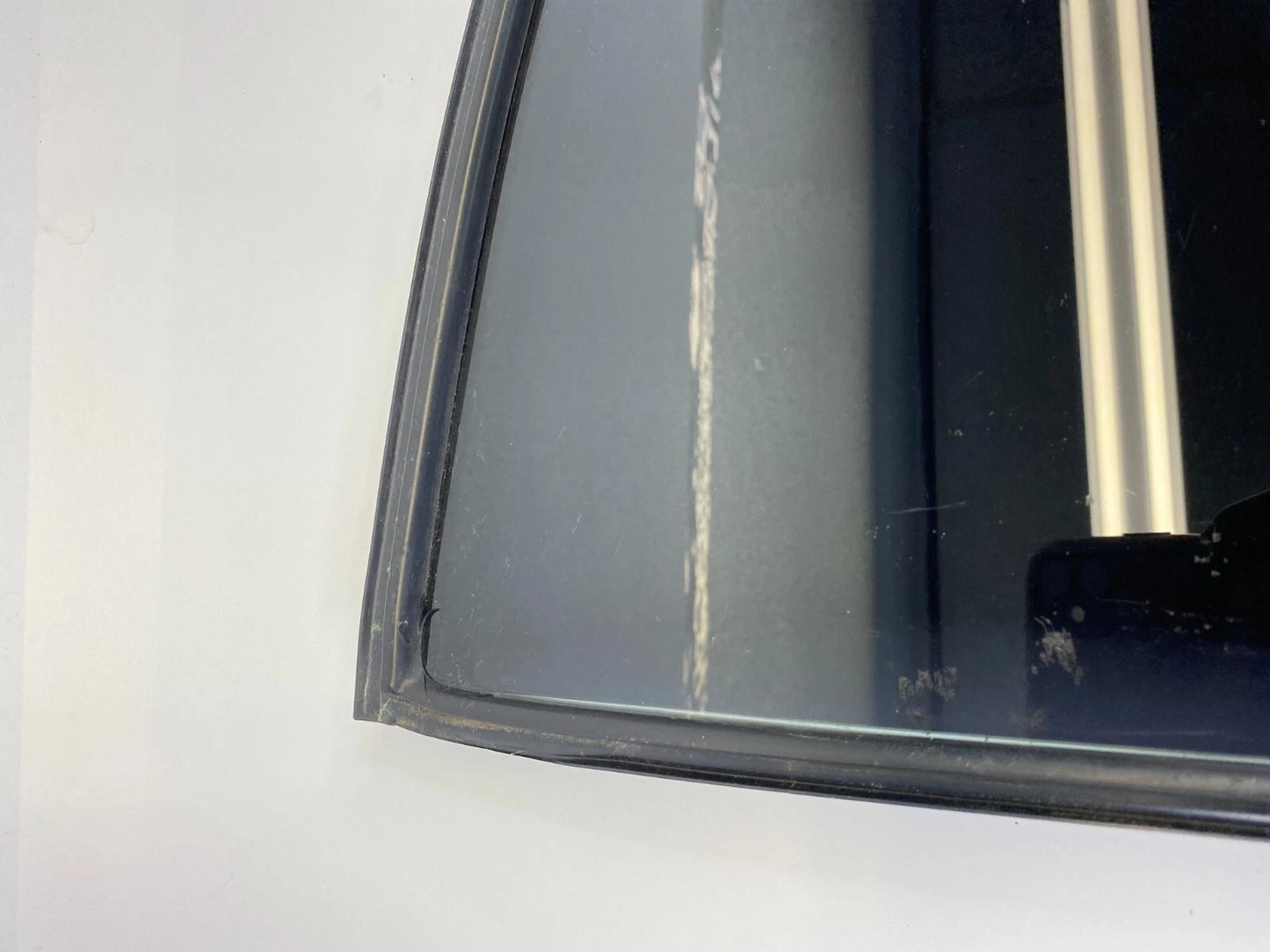 2007 2008 INFINITI G35 SEDAN REAR LEFT DOOR QUARTER VENT WINDOW GLASS 82273-JK