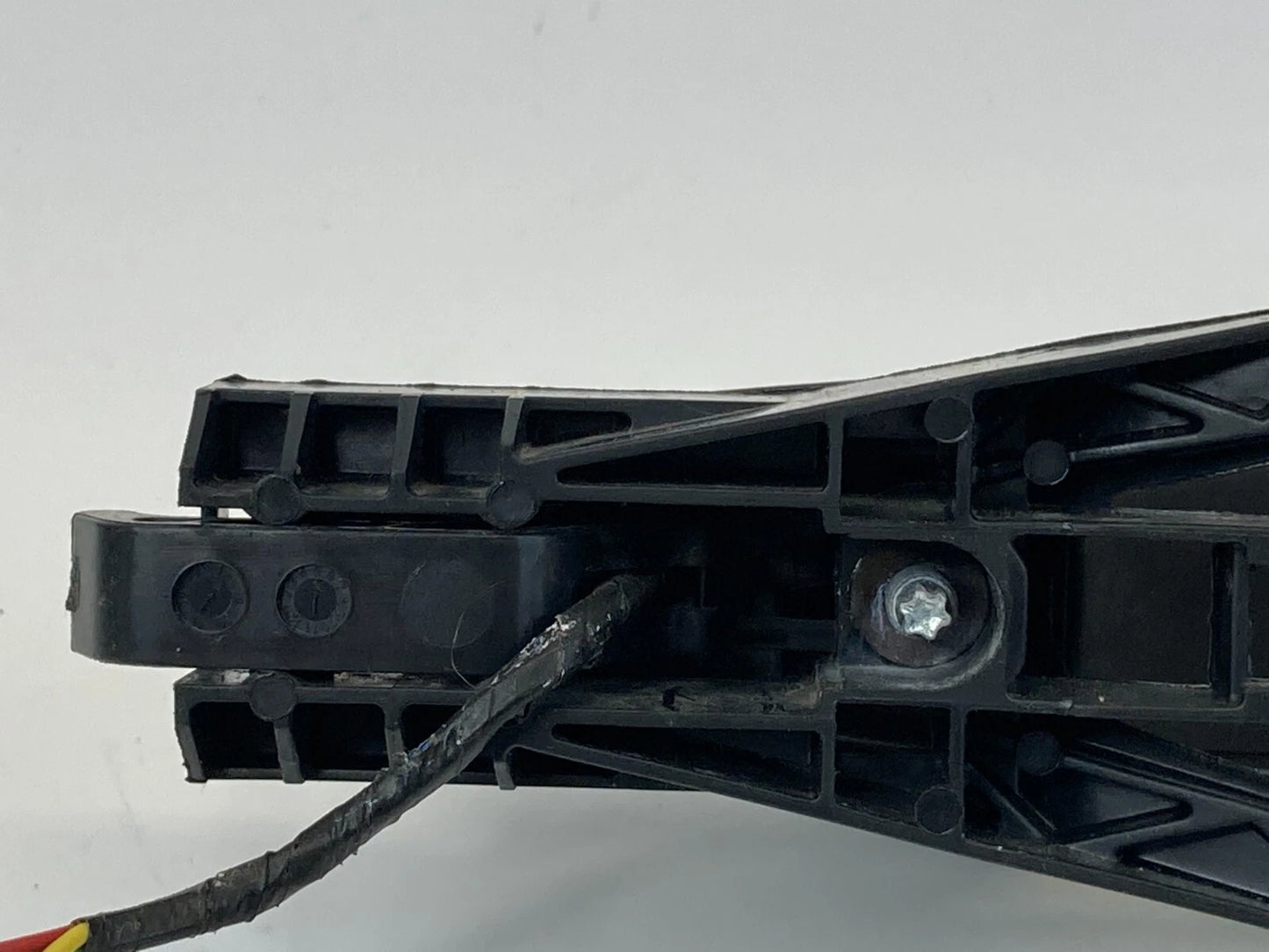 2012 2013 BUICK REGAL FRONT RIGHT SIDE EXTERIOR OUTER DOOR HANDLE 9400-2320 OEM