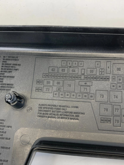 07 08 09 10 11 DODGE DAKOTA 4.7L V8 ENGINE FUSE BOX ACCESS DOOR LID COVER OEM
