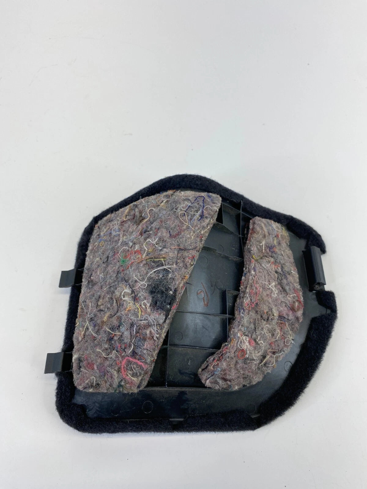 05-10 SCION TC REAR RIGHT SIDE TAIL LIGHT BULB ACCESS COVER TRIM PANEL RH OEM