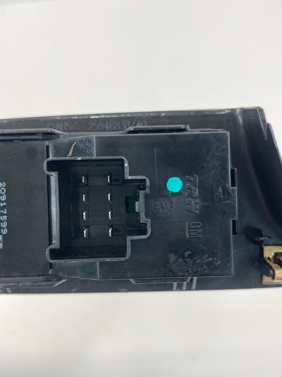 2010-2017 Chevrolet Equinox Front Left Master Power Window Switch 20917599