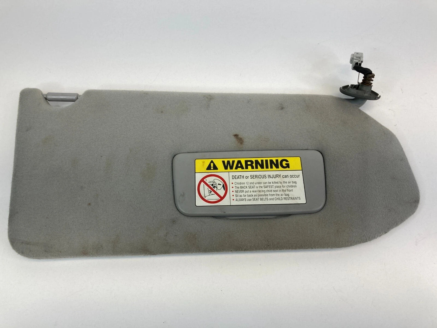 2003 2004 HONDA PILOT RIGHT PASSENGER SIDE SUNVISOR SUN VISOR SHADE W/ LIGHT OEM