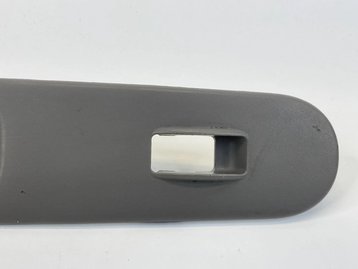 99-04 HONDA ODYSSEY FRONT RIGHT DOOR WINDOW SWITCH COVER BEZEL 83511-S0X-A010