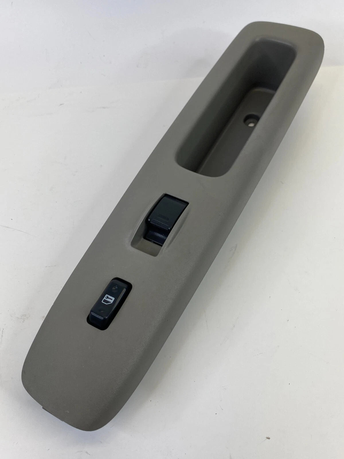 2002-2006 TOYOTA CAMRY FRONT RIGHT SIDE WINDOW SWITCH W/ BEZEL 74231-AA060