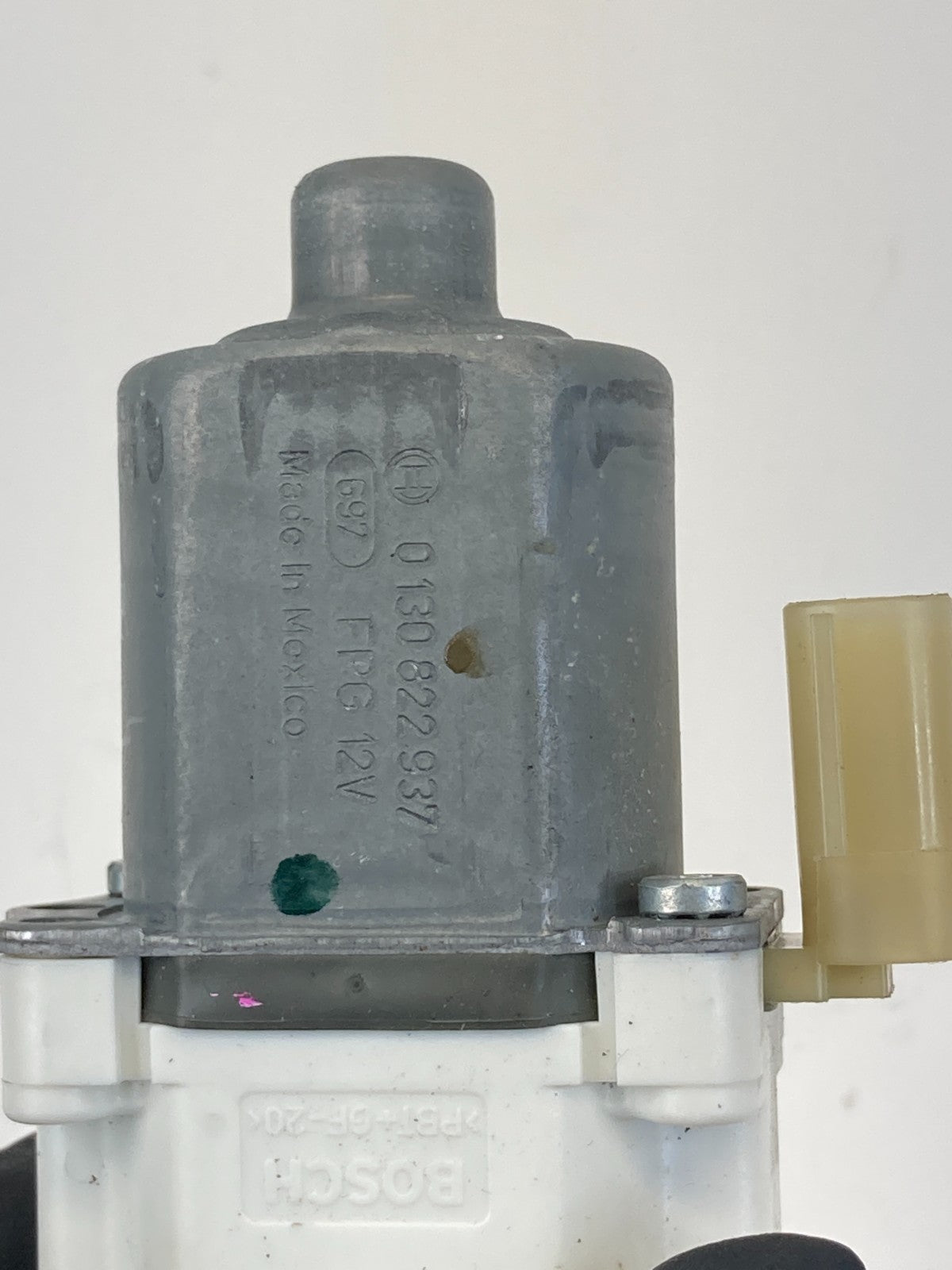 2015-2017 Chrysler 200 Rear Right Back Side Door Power Window Motor 3035783-A