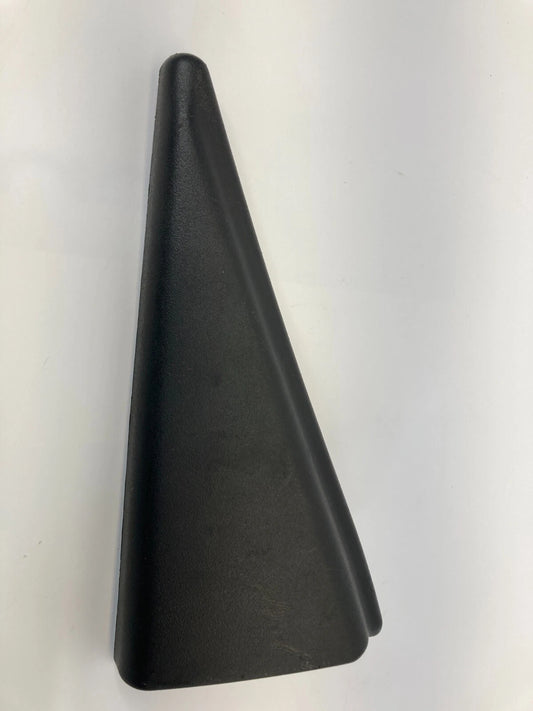06-13 CHEVROLET IMPALA REAR RIGHT INNER UPPER DOOR CORNER COVER TRIM 15865368