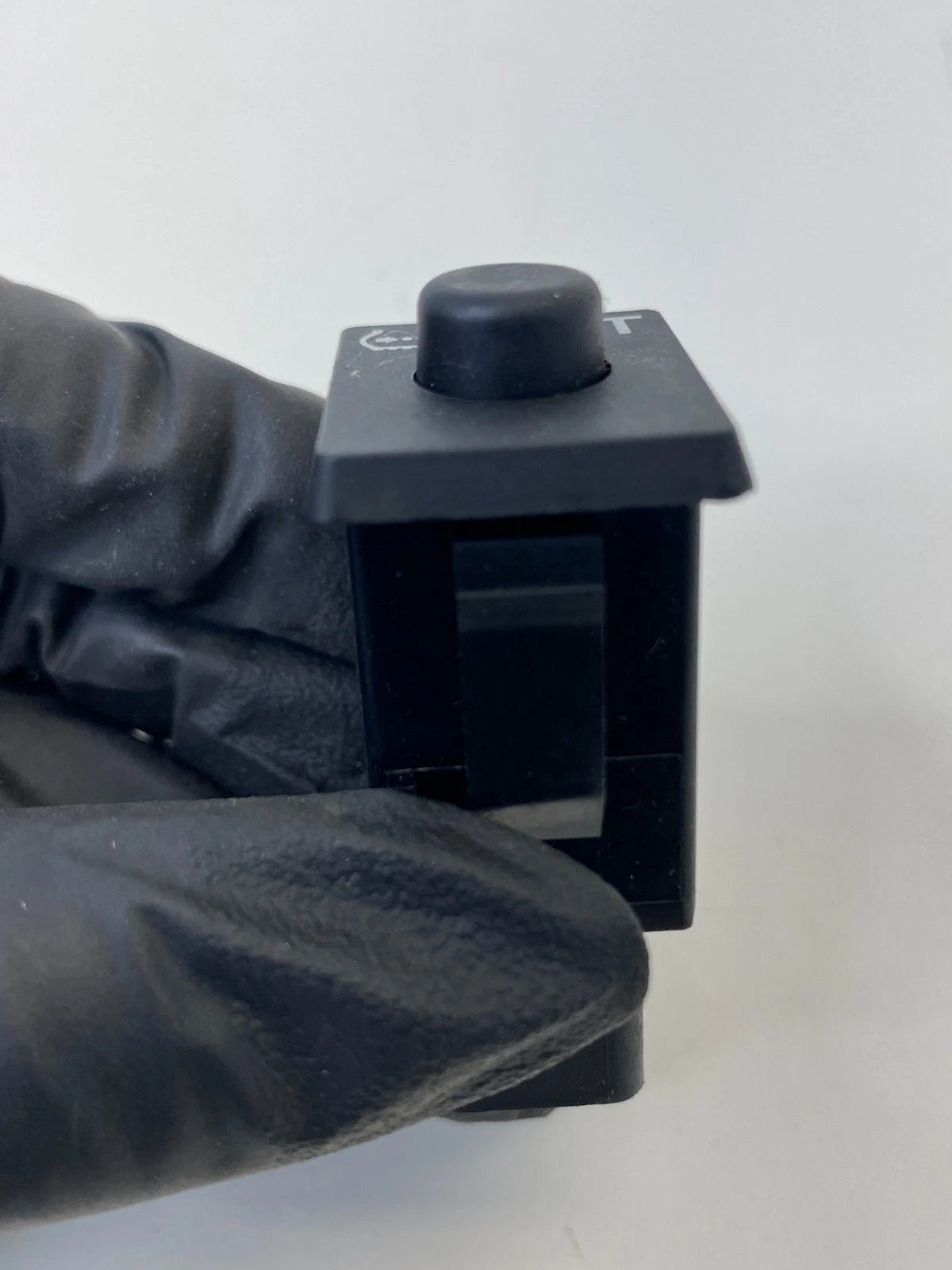 2008-2014 SCION XD TIRE PRESSURE SET CONTROL SWITCH 15A257 OEM