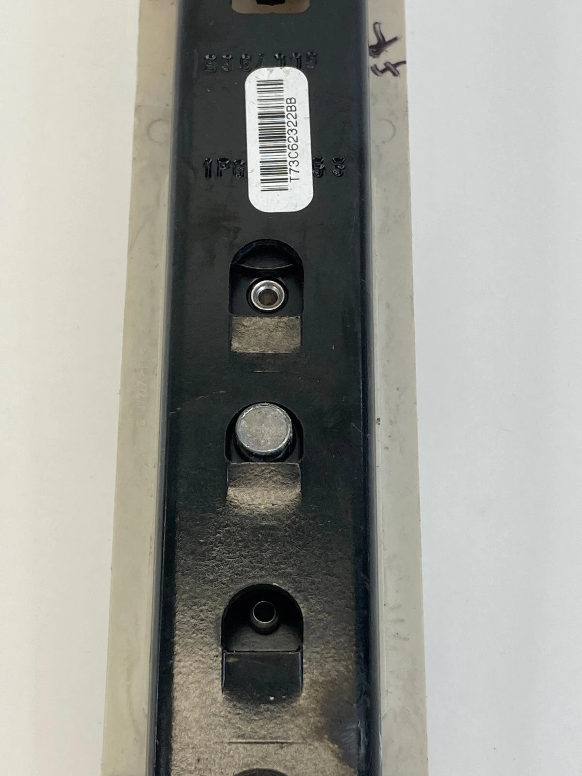 2008-2012 FORD ESCAPE FRONT RIGHT PASSENGER SIDE SEAT BELT HEIGHT ADJUSTER OEM