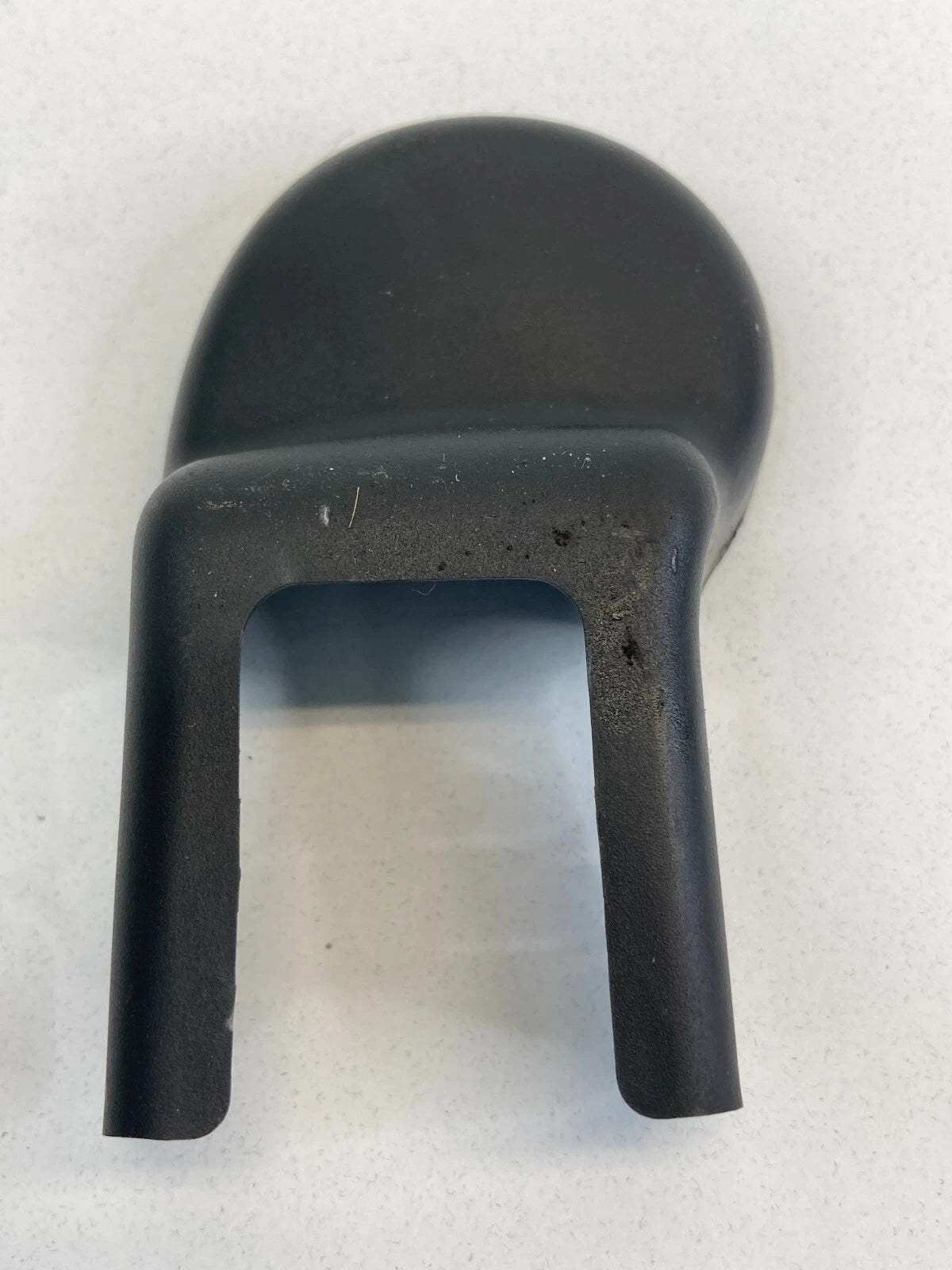 2011-2016 HYUNDAI ELANTRA FRONT RIGHT SIDE TRACK END COVER TRIM 88565-3X000 OEM