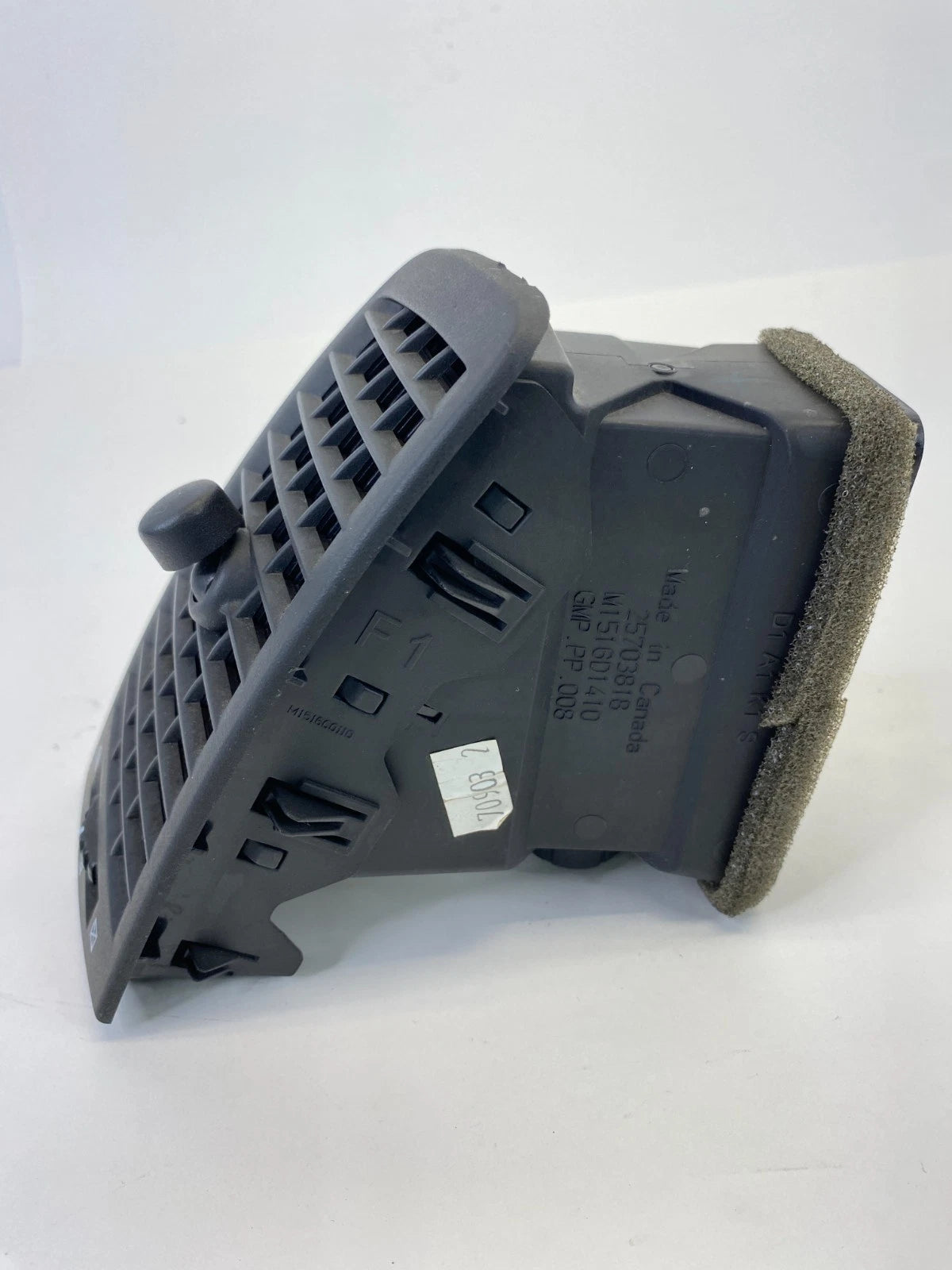 03-07 CADILLAC CTS 04-06 SRX LEFT DASH AC AIR VENT DUCT GRILL OUTER 25703818 OEM