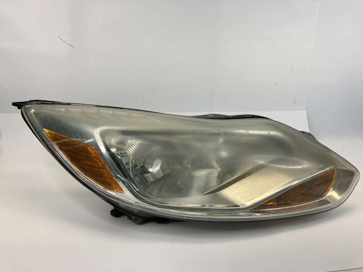2012 2013 2014 FORD FOCUS FRONT RIGHT PASSENGER HEADLIGHT HEADLAMP 44ZH-2058 OEM