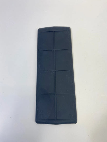 2007 2008 2009 SUZUKI XL-7 CENTER CONSOLE LINER RUBBER MAT INSERT AKM92752 OEM
