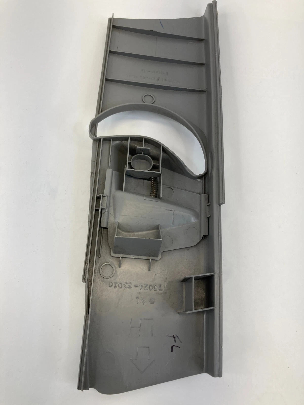 04-09 TOYOTA PRIUS FRONT LEFT SIDE UPPER SEAT BELT ADJUSTMENT TRIM 73024-33010