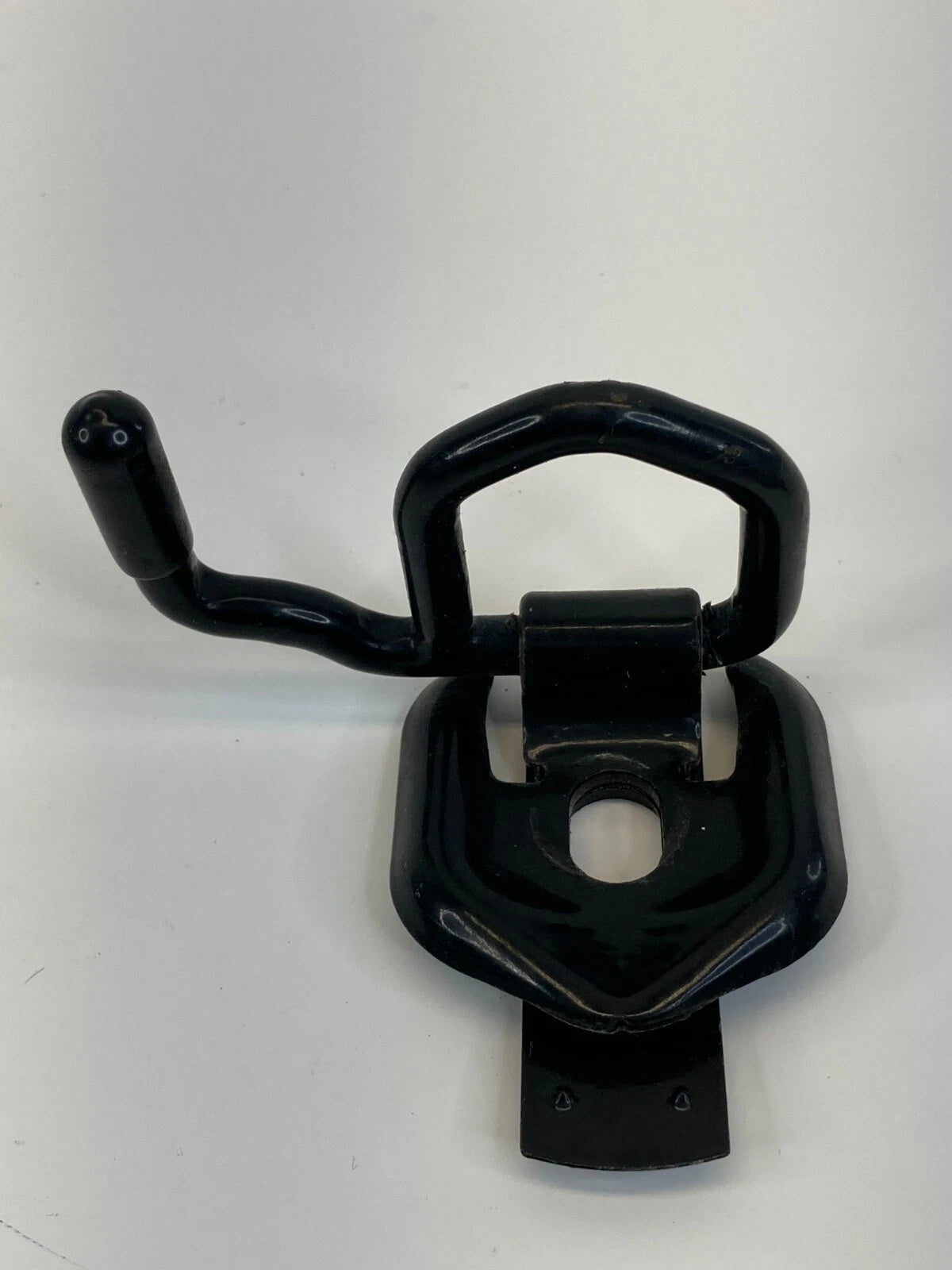 03 04 05 06 CHEVROLET AVALANCHE 1500 RIGHT BED CARGO HOOK STRAP TIE DOWN OEM