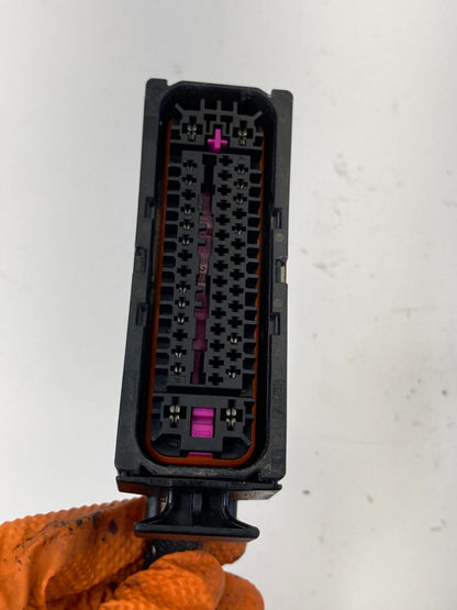 1998-2001 Volkswagen Beetle 2.0L L4 FWD ABS Pump Connector Plug Wire Socket OEM