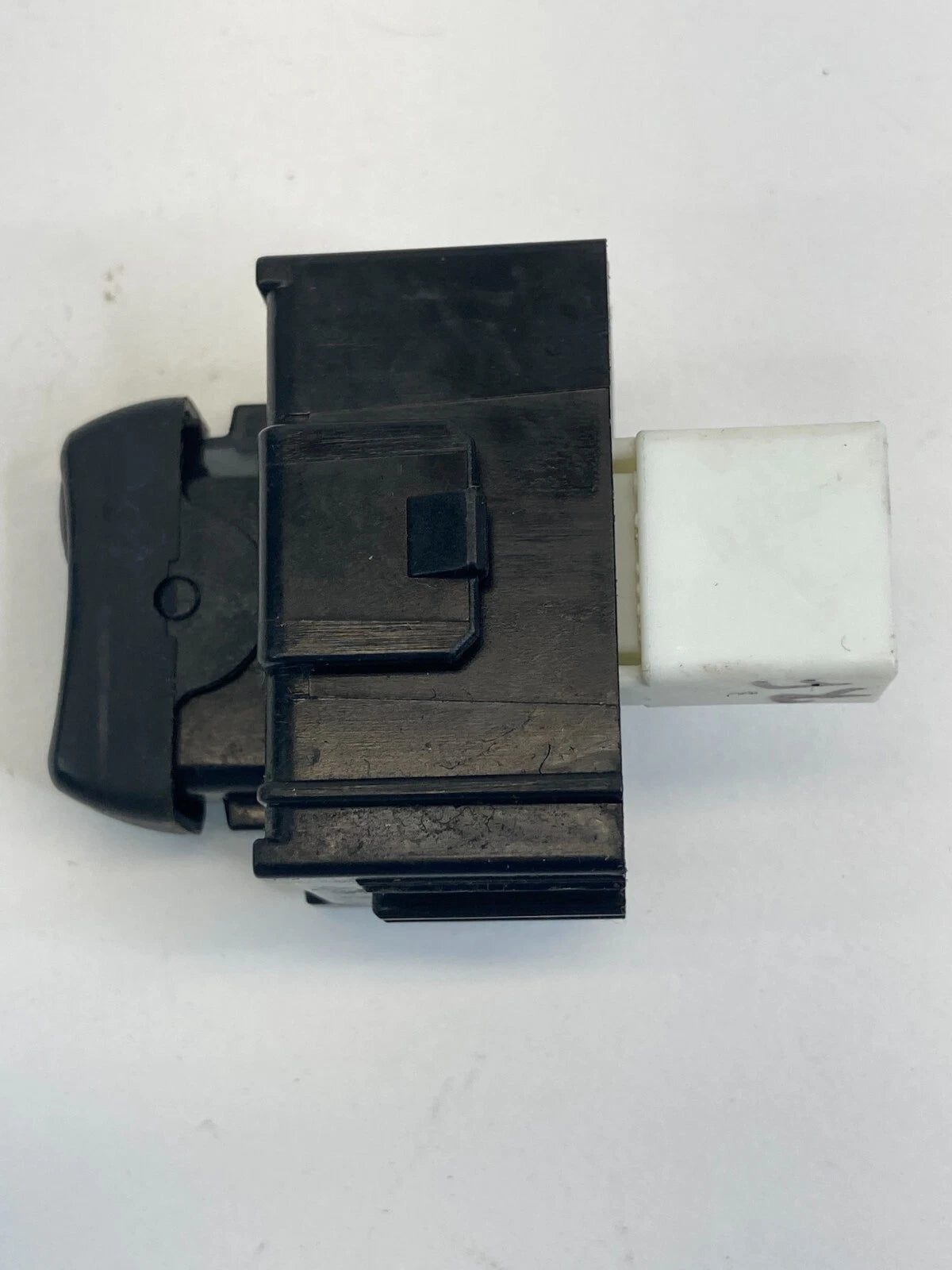 2007-2014 TOYOTA CAMRY FRONT RIGHT PASSEMGER SIDE DOOR LOCK BUTTON SWITCH OEM