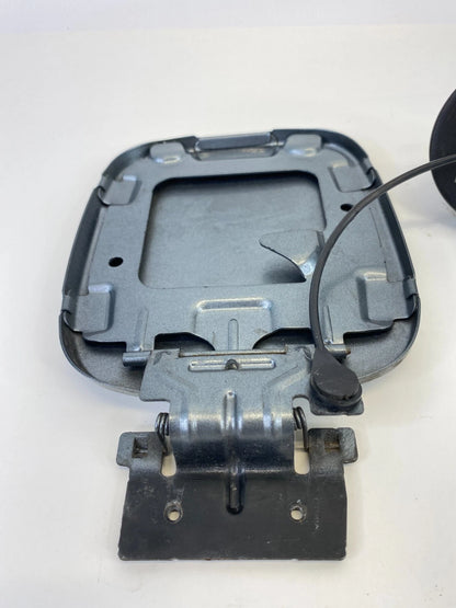 2002-2007 SATURN VUE FUEL FILLER DOOR LID WITH TETHER CAP REAR LEFT OEM FACTORY