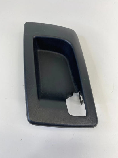 04-06 CADILLAC SRX 03-07 CTS REAR LEFT DOOR INNER HANDLE BEZEL TRIM 25752965 OEM