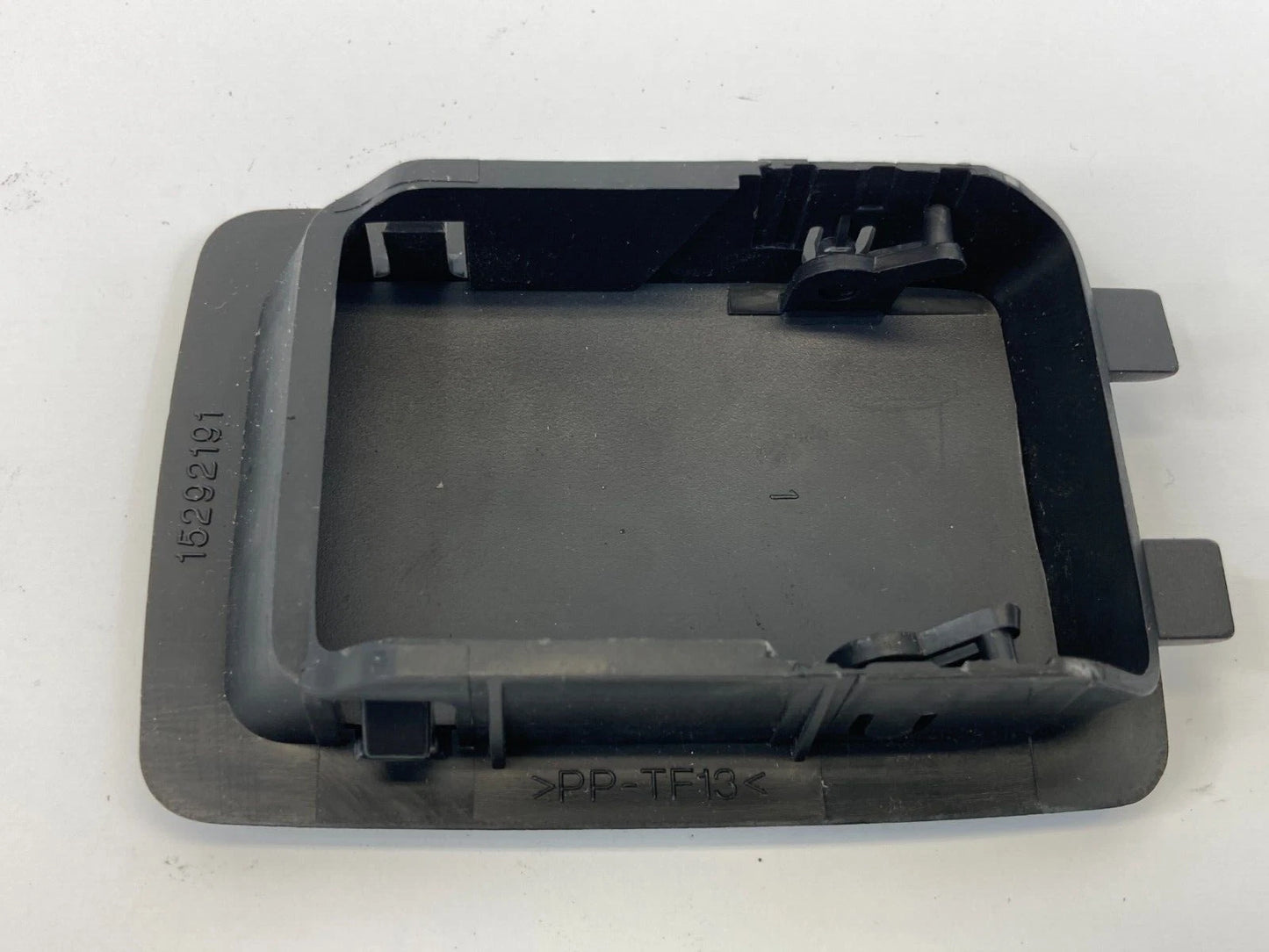 08-12 CHEVROLET MALIBU BACK SEAT CHILD SAFETY ANCHOR HOOK CAP COVER 15292191 OEM