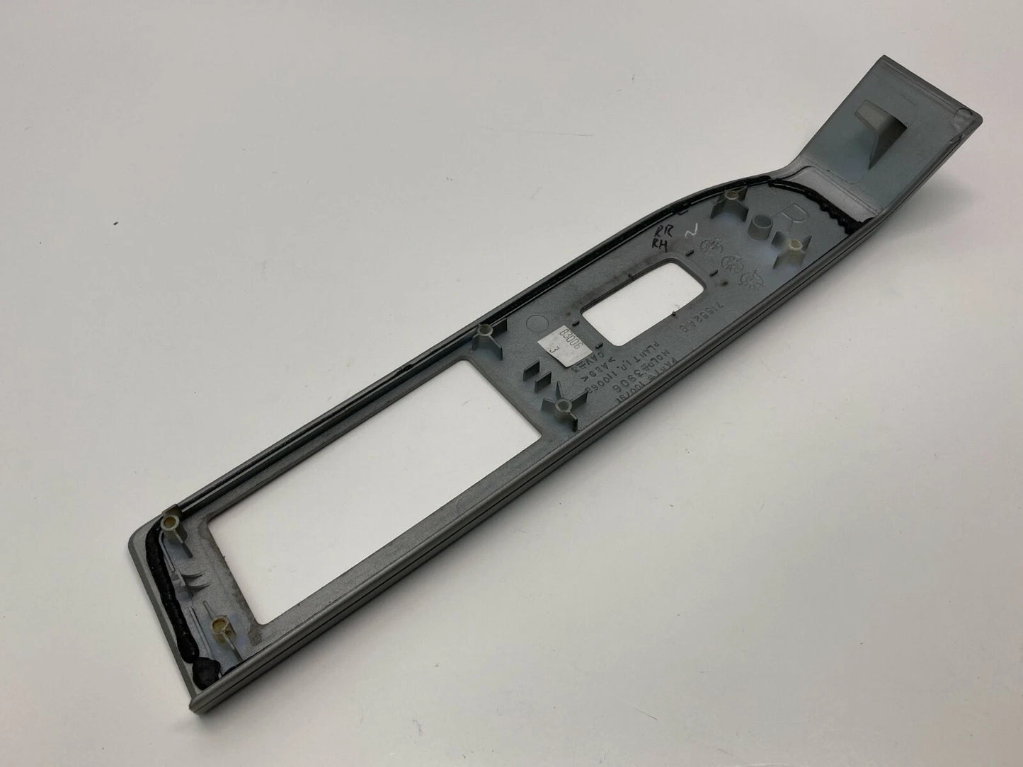 2007-2010 JEEP COMPASS REAR RIGHT SIDE DOOR WINDOW SWITCH BEZEL TRIM 71552AB