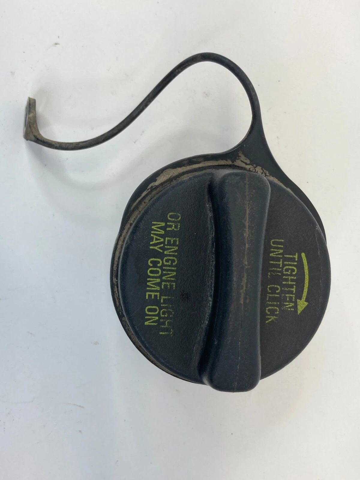 1996-2005 FORD TAURUS SEDAN FUEL FILLER TANK GAS CAP TOP LID COVER OEM
