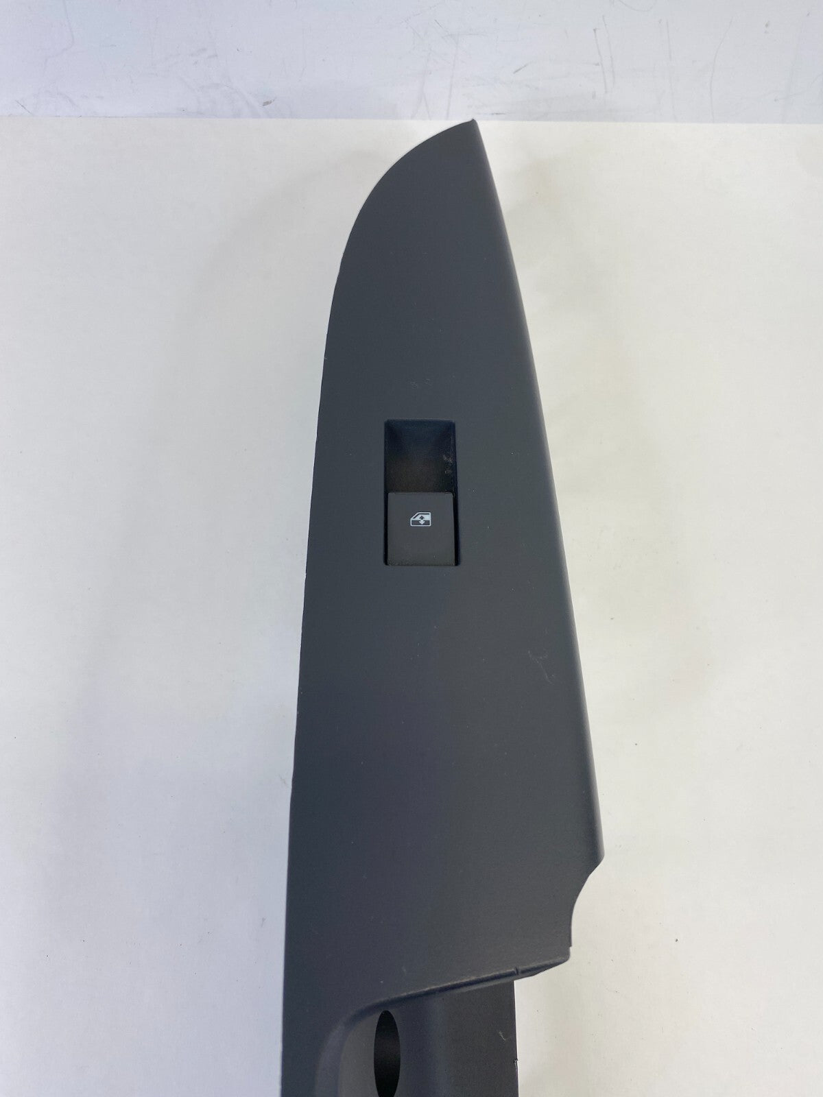 2008-2010 Saturn Vue Rear Left Side Door Window Switch w/ Trim 201004046 OEM