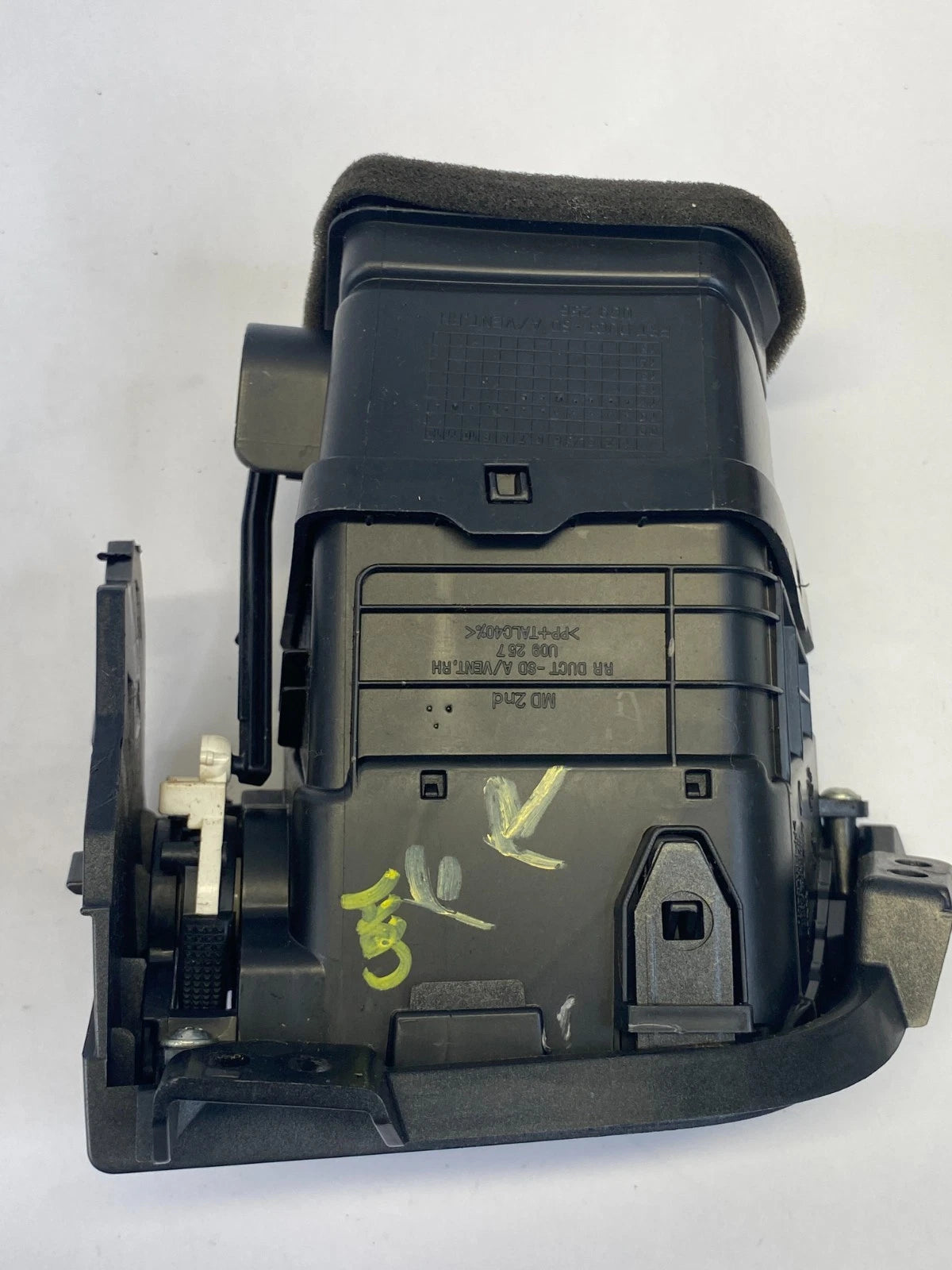11-13 HYUNDAI ELANTRA FRONT RIGHT PASSENSER SIDE DASH AC AIR VENT OEM 974903X000