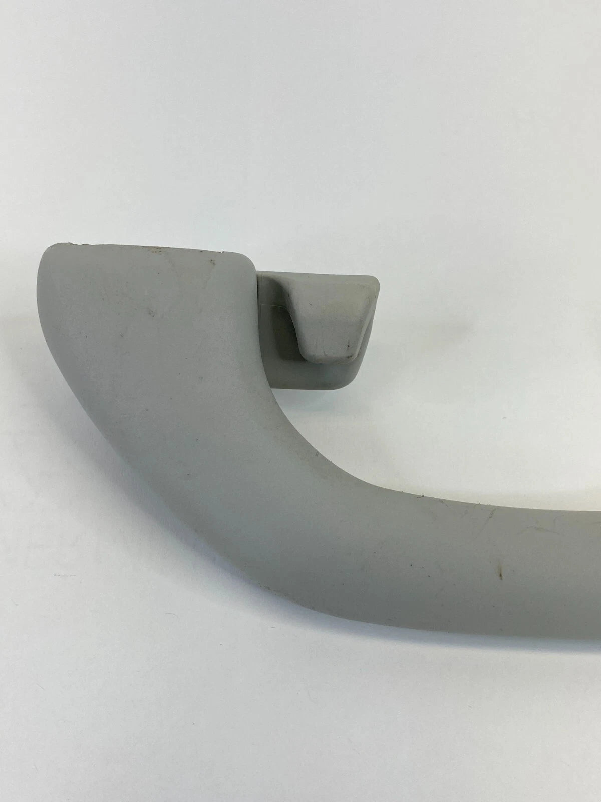 2012-2022 VOLKSWAGEN PASSAT ROOF REAR LEFT INNER GRAB GRIP HANDLE 561-857-607-A