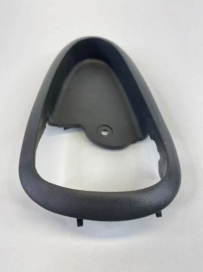 99-05 PONTIAC GRAND AM REAR RIGHT SIDE INTERIOR DOOR HANDLE COVER BEZEL 22617660