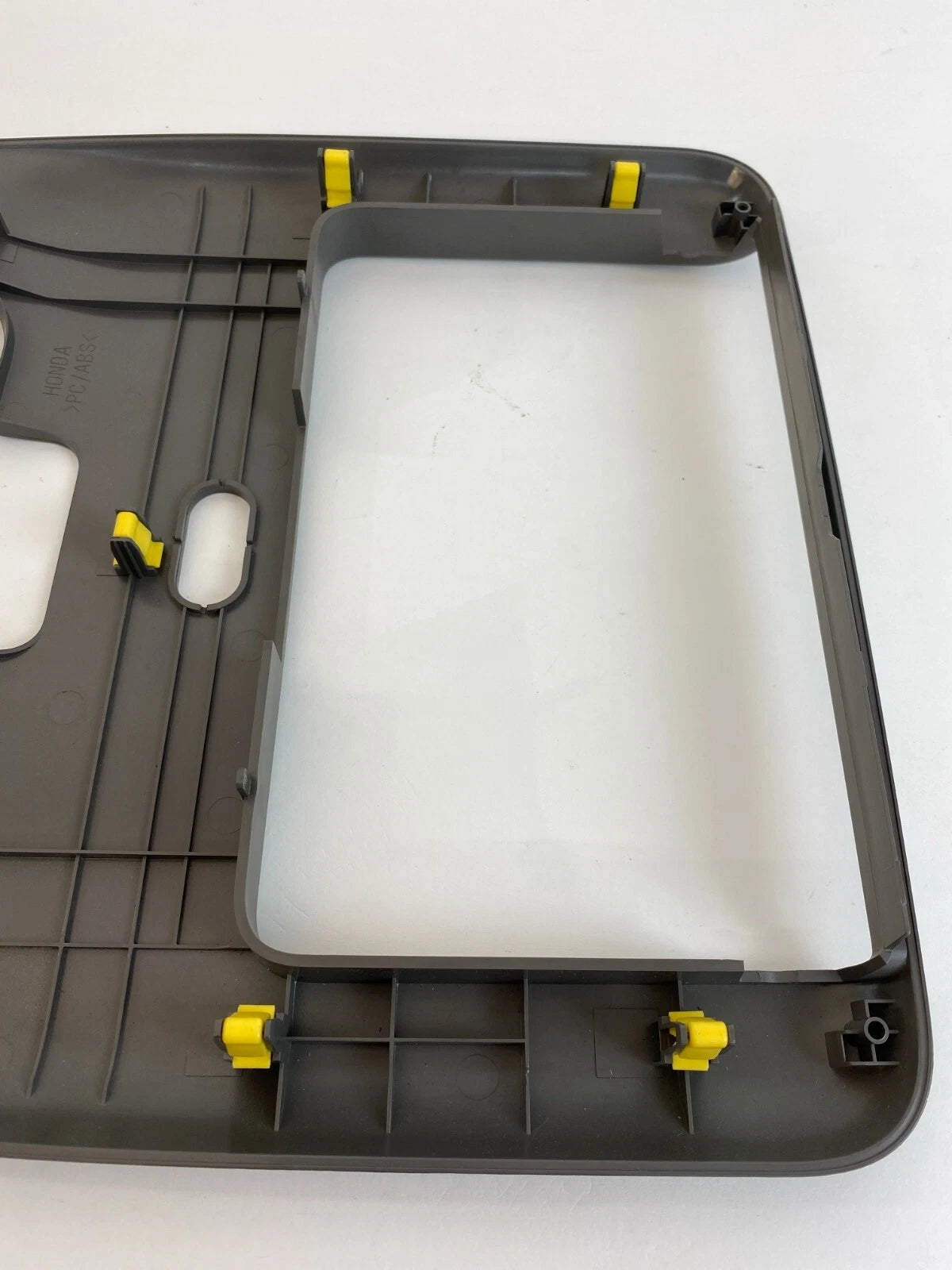2005-2010 HONDA ODYSSEY REAR ROOF OVERHEAD DVD SCREEN COVER BEZEL TRIM HOUSING