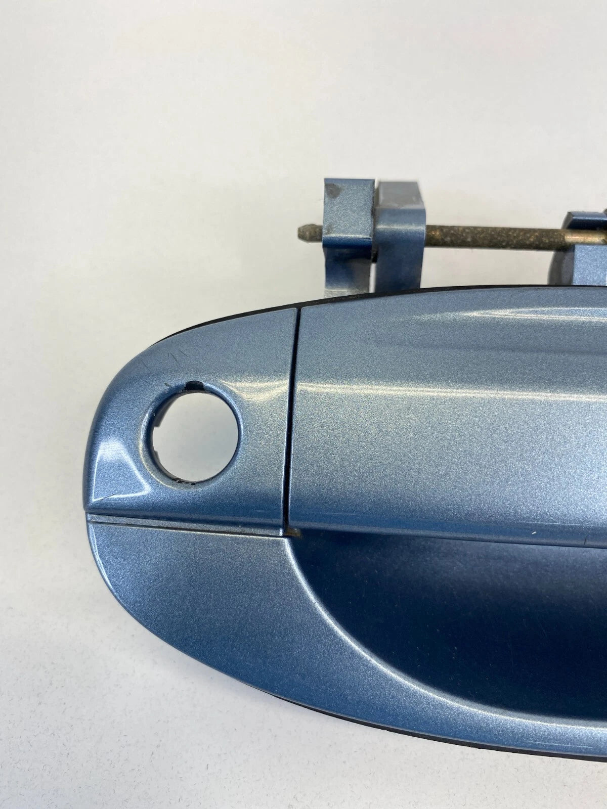 2006 CHEVROLET AVEO SEDAN FRONT RIGHT PASSENGER EXTERIOR DOOR HANDLE 96409602