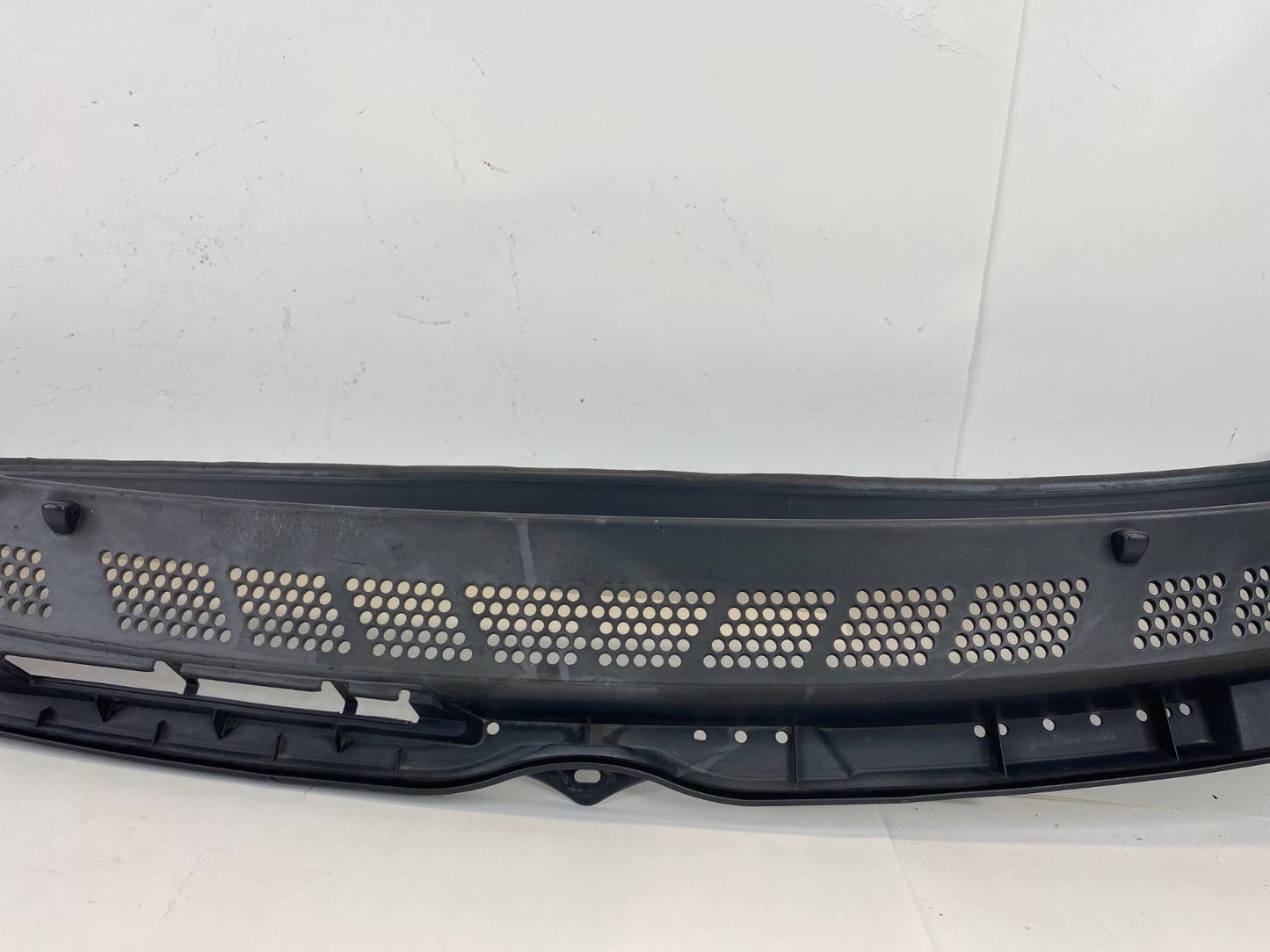 2005-2010 Honda Odyssey Front Windshield Cowl Top Panel Grille 74200-SHJ-A000