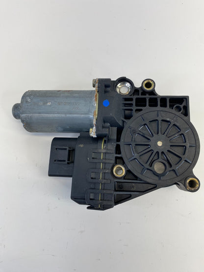 98-01 Audi A6 Quattro Front Left Driver Door Power Window Motor 0130821775 OEM