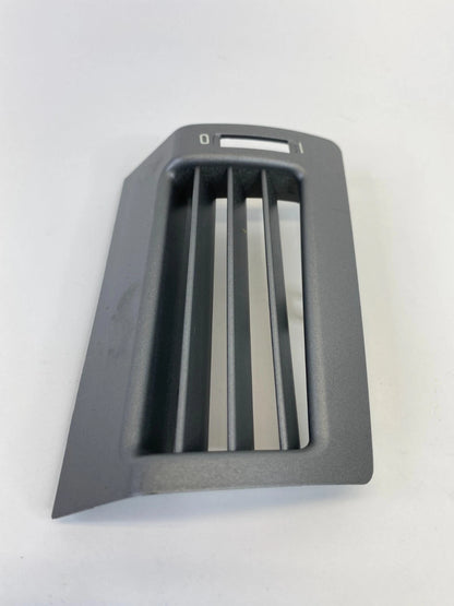 2002-2005 BMW 745I 745LI RIGHT PASSENGER B-PILLAR AIR VENT GRILLE 64226913340