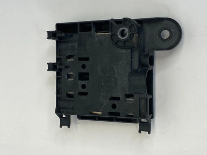 2013 2014 2015 2016 AUDI A4 QUATTRO BATTERY TERMINAL JUNCTION BOX 8K0-937-517