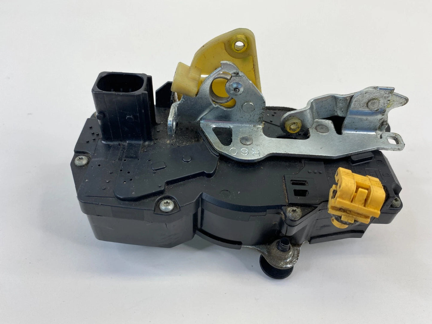 2004-2006 CADILLAC SRX FRONT RIGHT PASSENGER SIDE DOOR LOCK LATCH R10373666 OEM