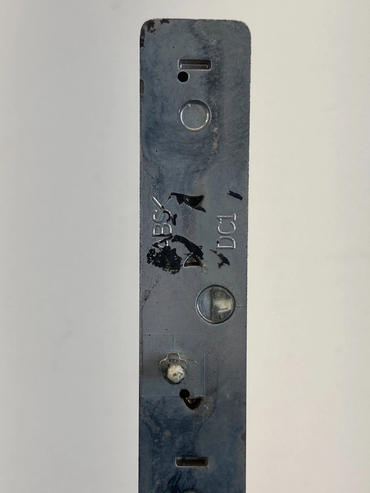 13 14 15 16 Dodge Dart Front Emblem Grille Badge Logo Assembly 68103411AA OEM